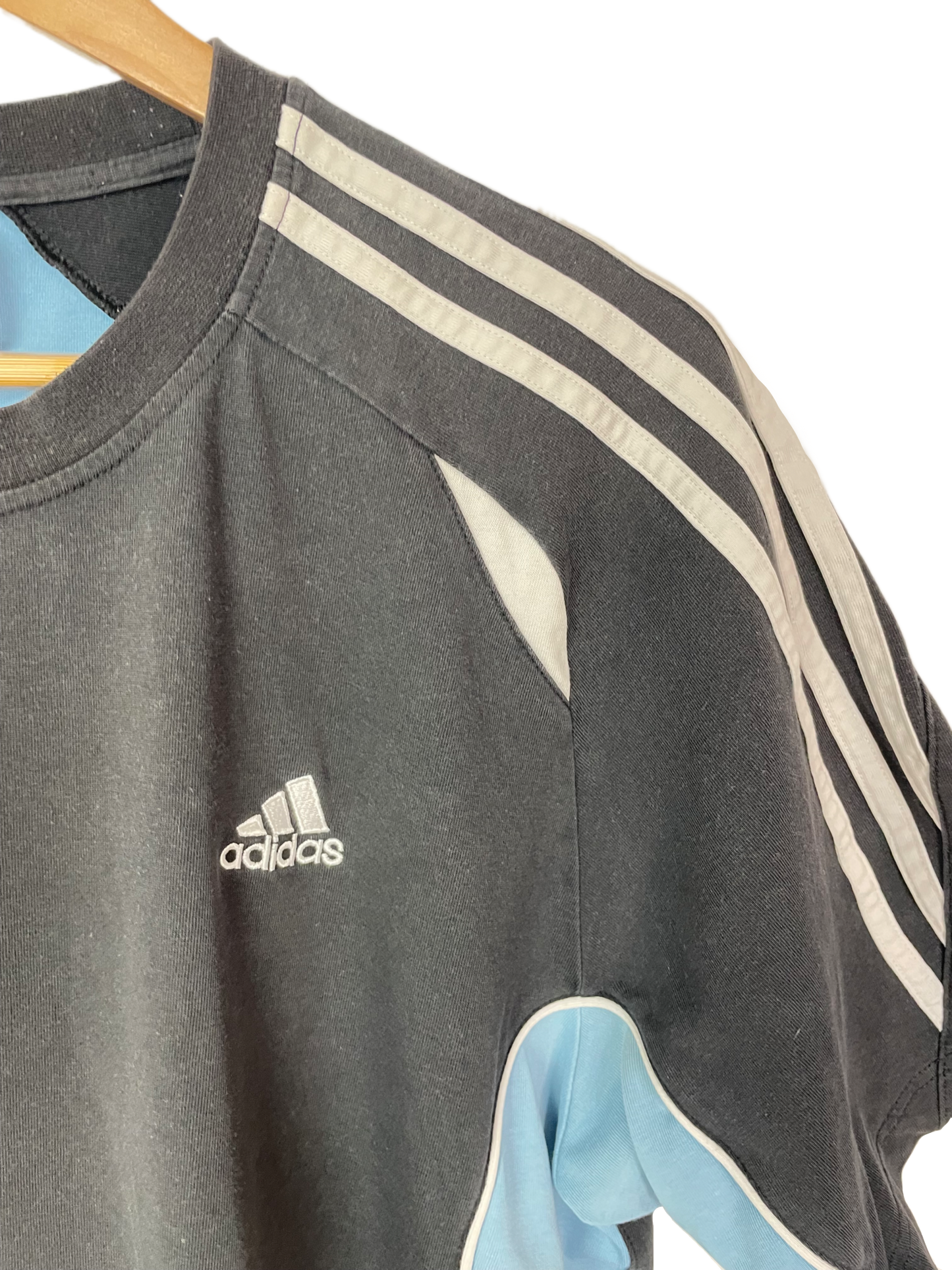 Vintage Adidas t-shirt